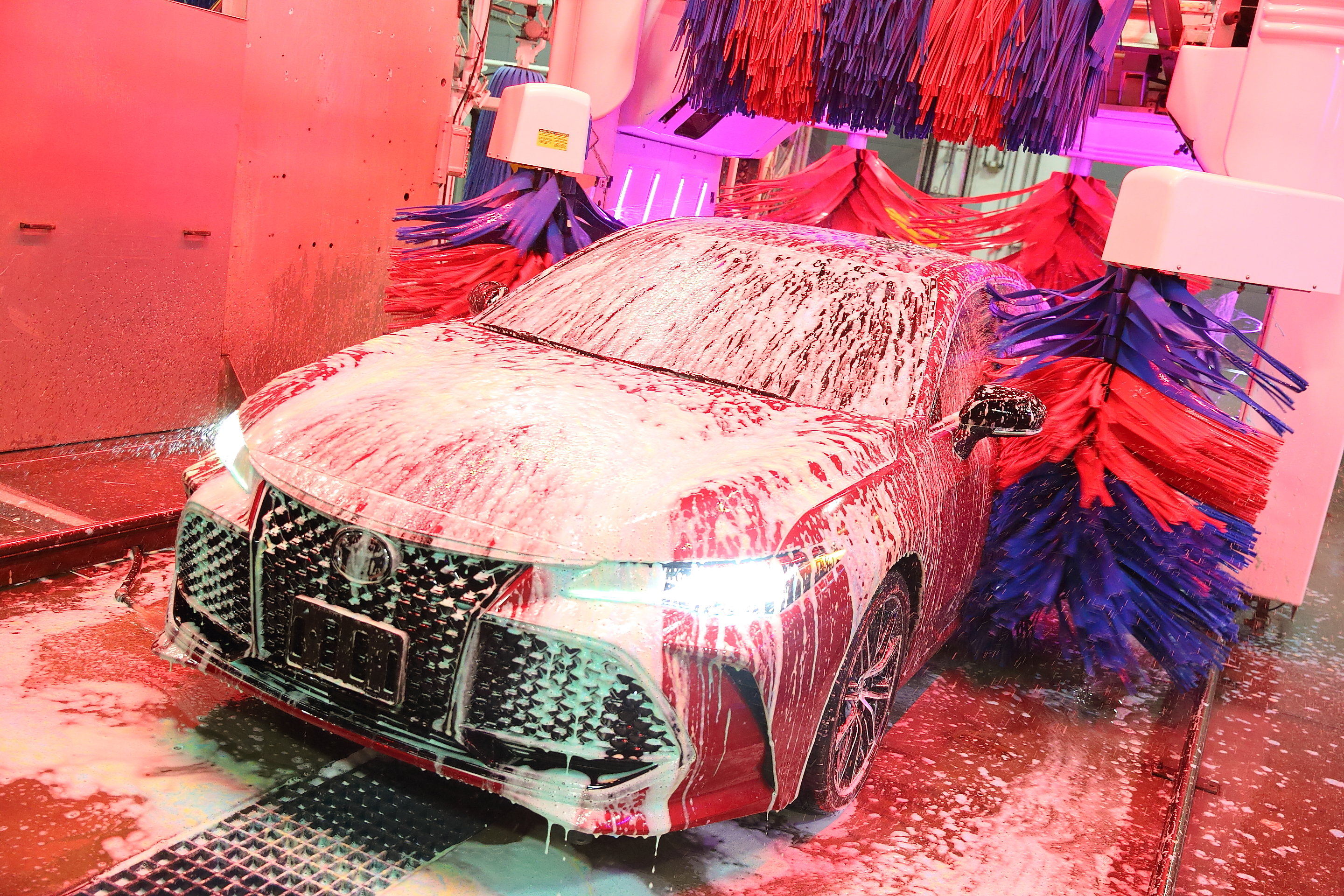 Choosing the Right Car Wash Type For You